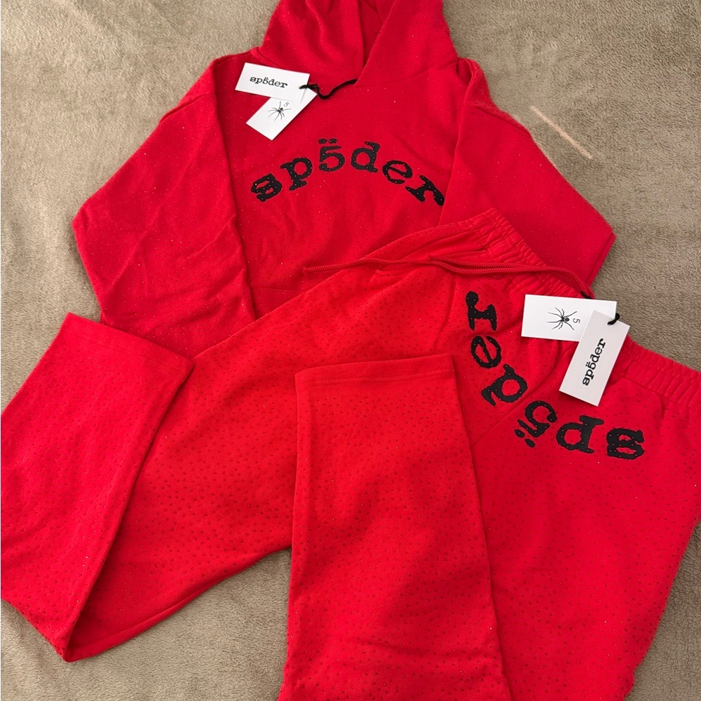 Sp5der set, brand new, size M